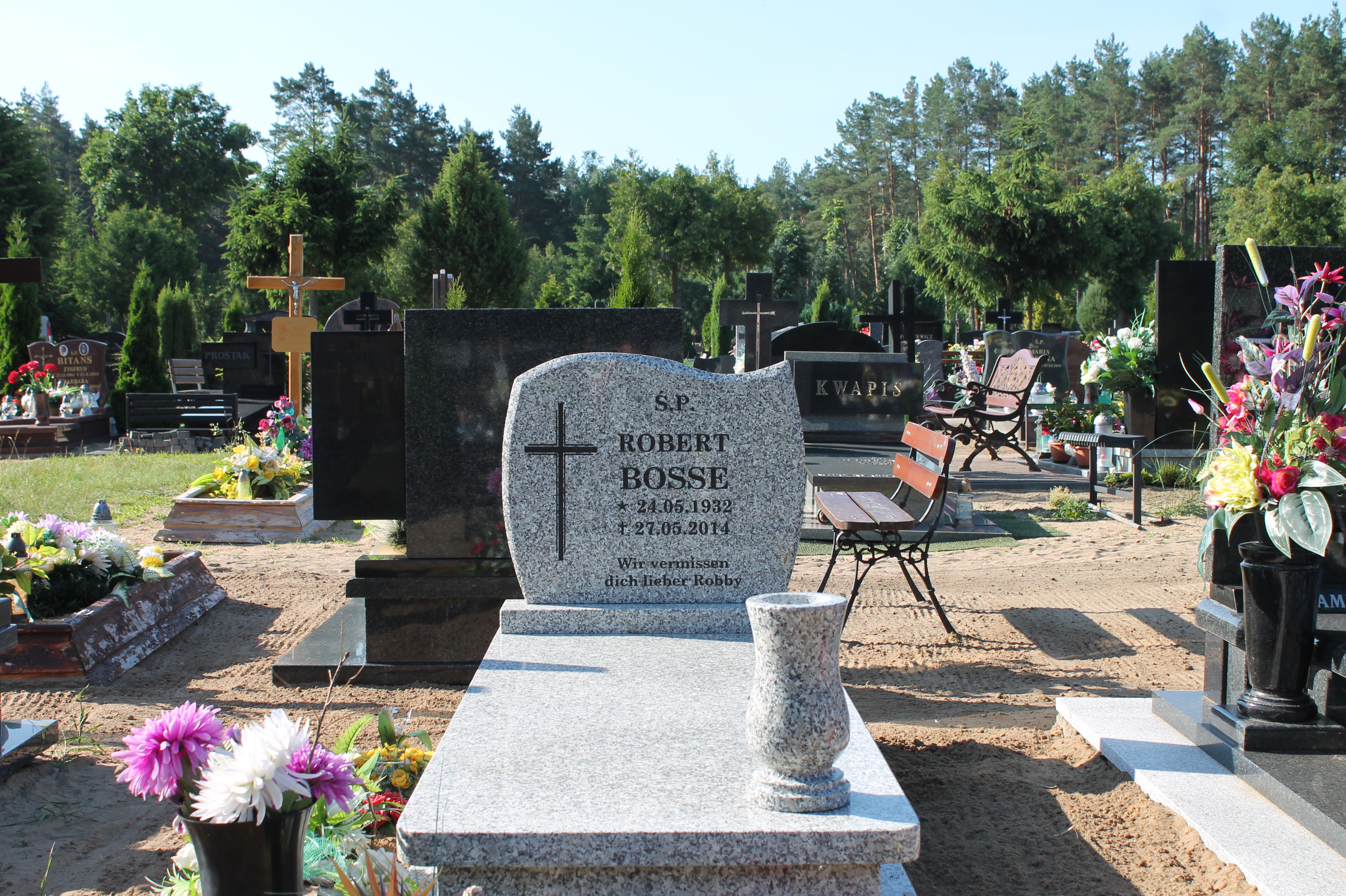 Michał Kwiatkowski 1990 Krzyż Wielkopolski - Grobonet - Wyszukiwarka osób pochowanych